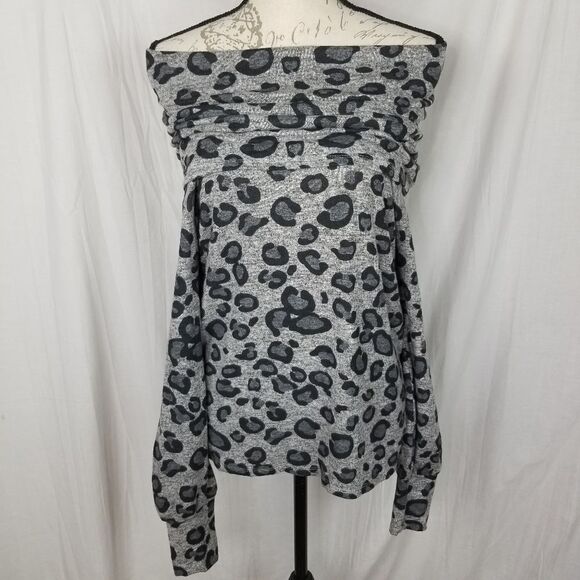 Gibson Leopard Print Lightweight Sweatshirt - Picture 2 of 7